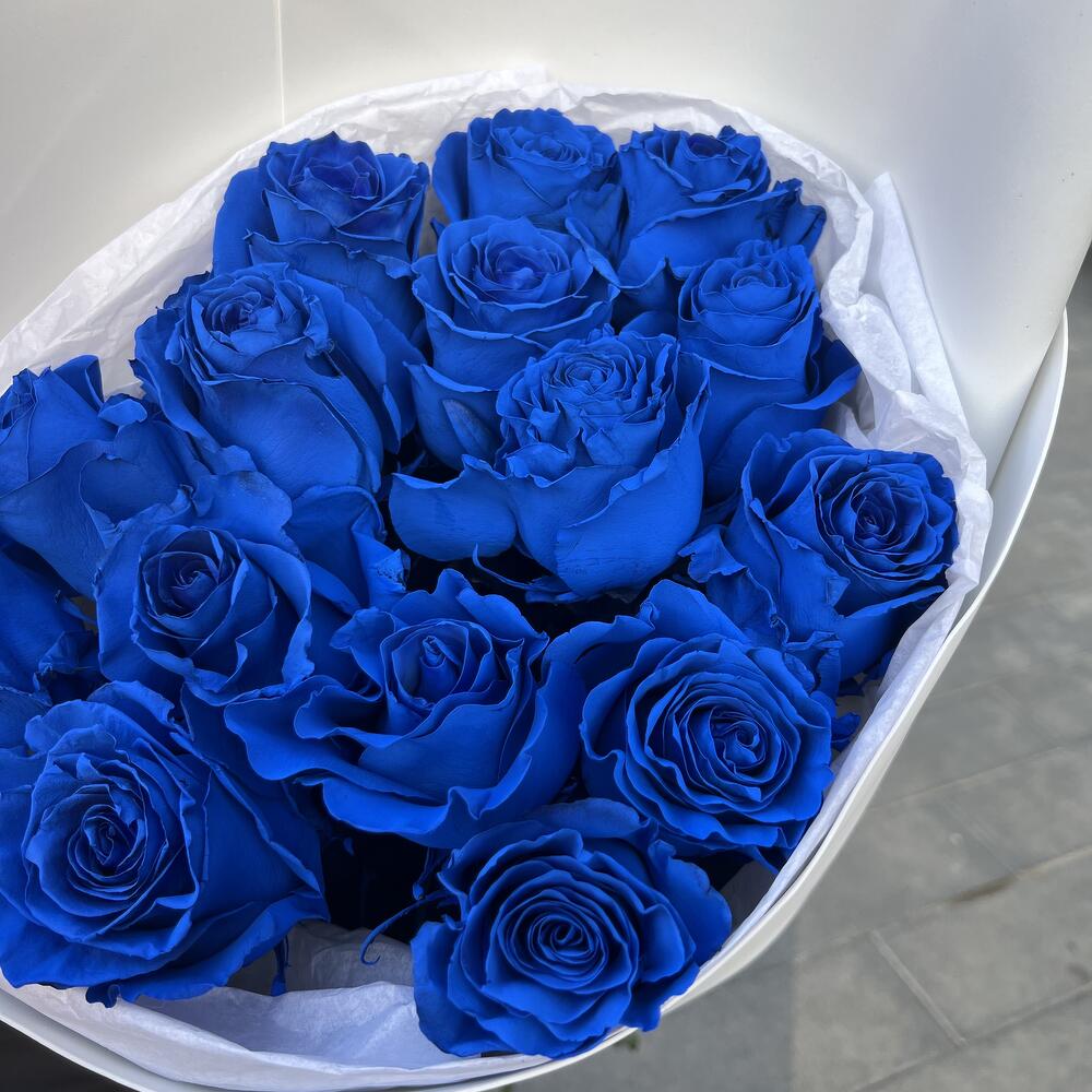Букет из 15 синих роз