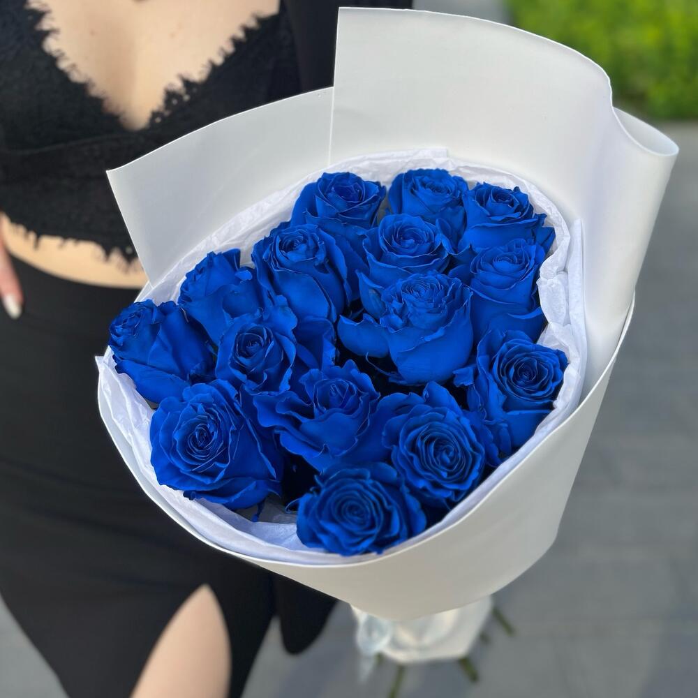 Букет из 15 синих роз