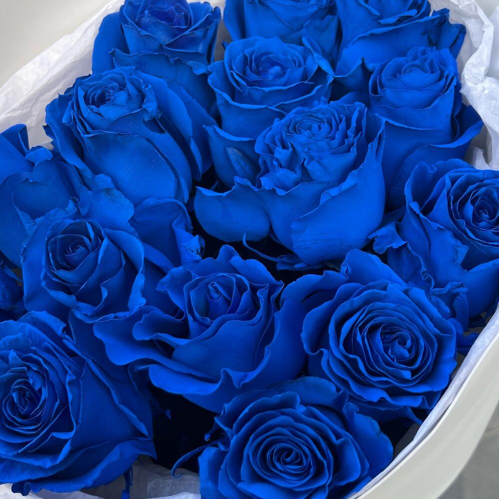 Букет из 15 синих роз